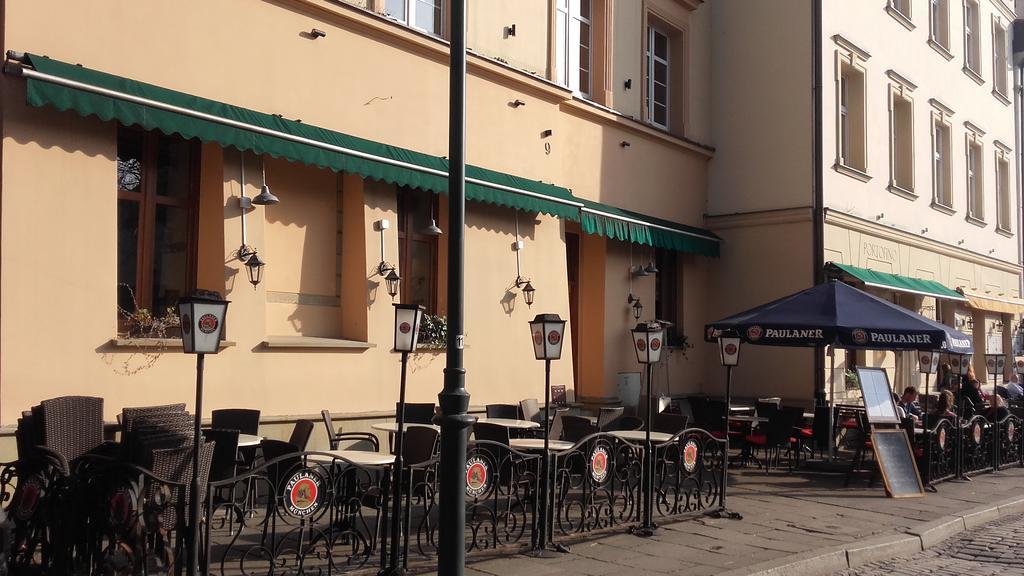Momotown Privates Bed & Breakfast Krakow Exterior photo