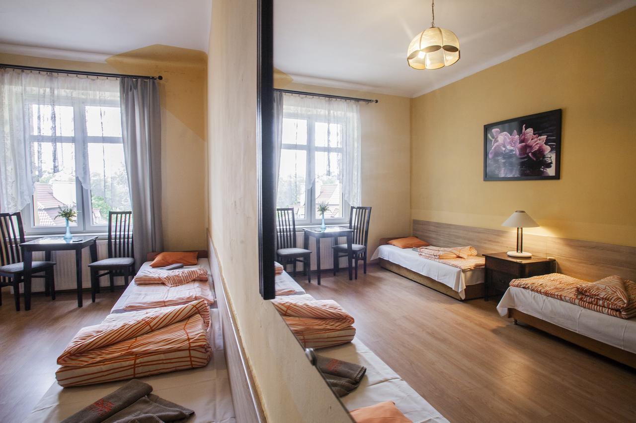 Momotown Privates Bed & Breakfast Krakow Exterior photo