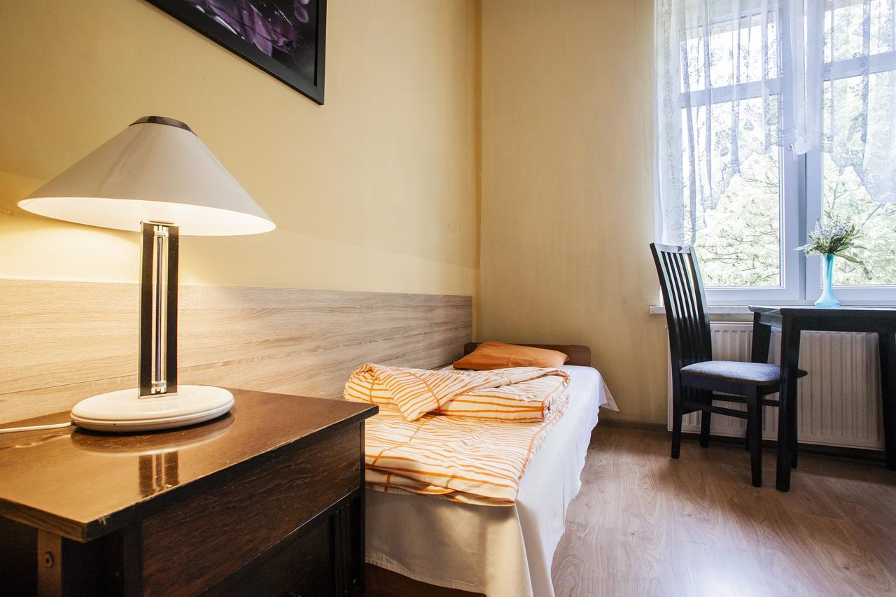 Momotown Privates Bed & Breakfast Krakow Exterior photo